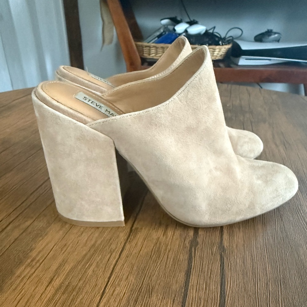 Steve Madden Tan Suede Block Heel Mules